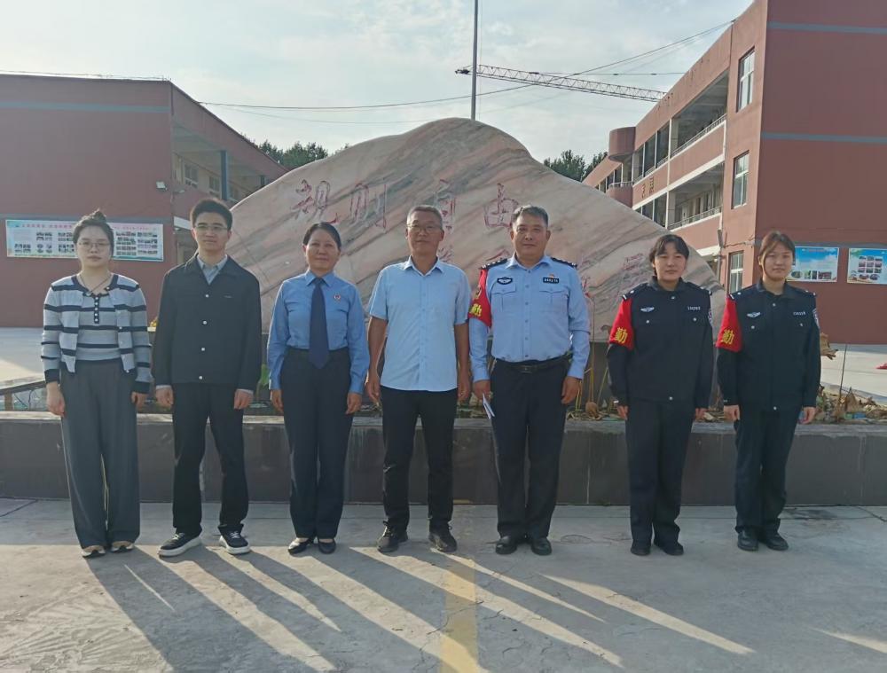 【中国渎职调查报】安阳市北关区委政法委：点亮法治之光 守护青春成长(图1)