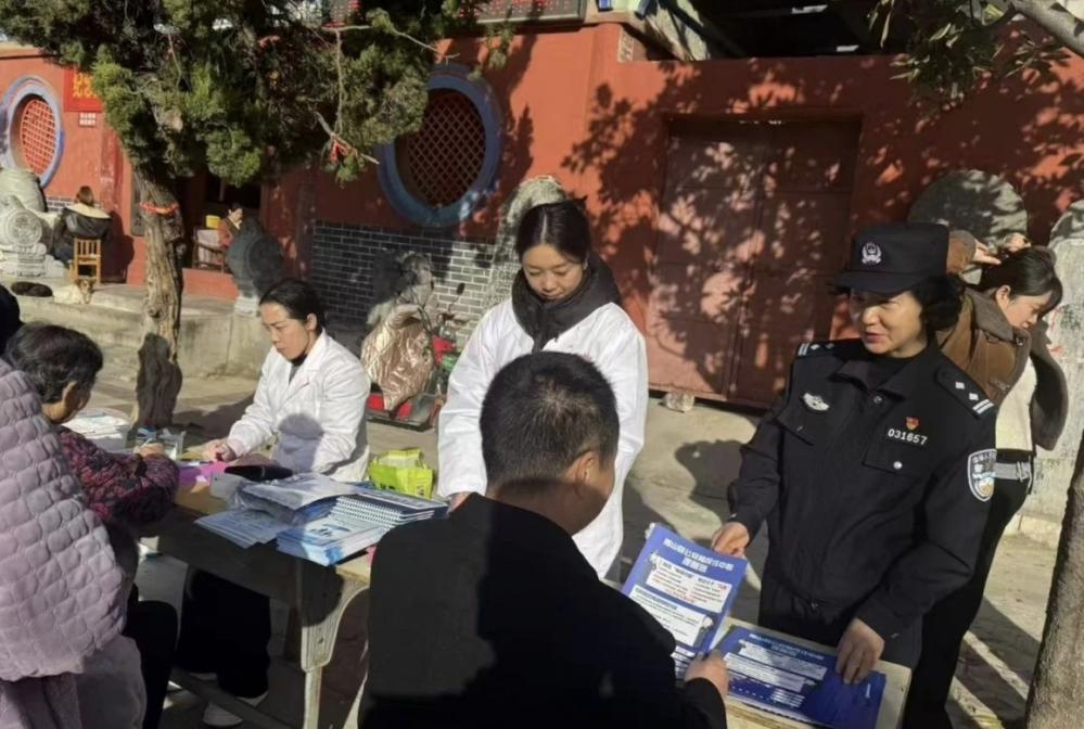 【中国渎职调查报】河南鲁山:警医联动送服务 安全健康双守护(图1) 【中国渎职调查报】河南鲁山:警医联动送服务 安全健康双守护(图1)